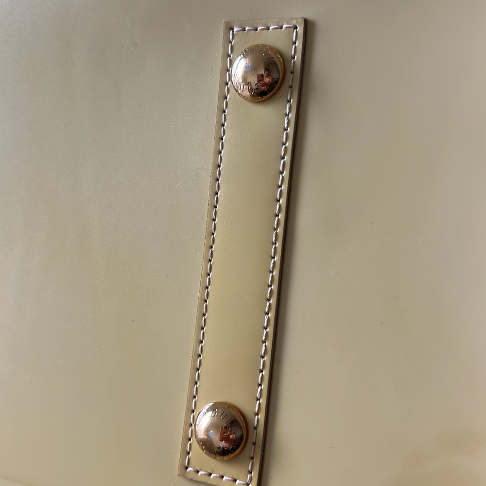 LOUIS VUITTON Vernis Alma GM Blanc Corail - Picture 13 of 17